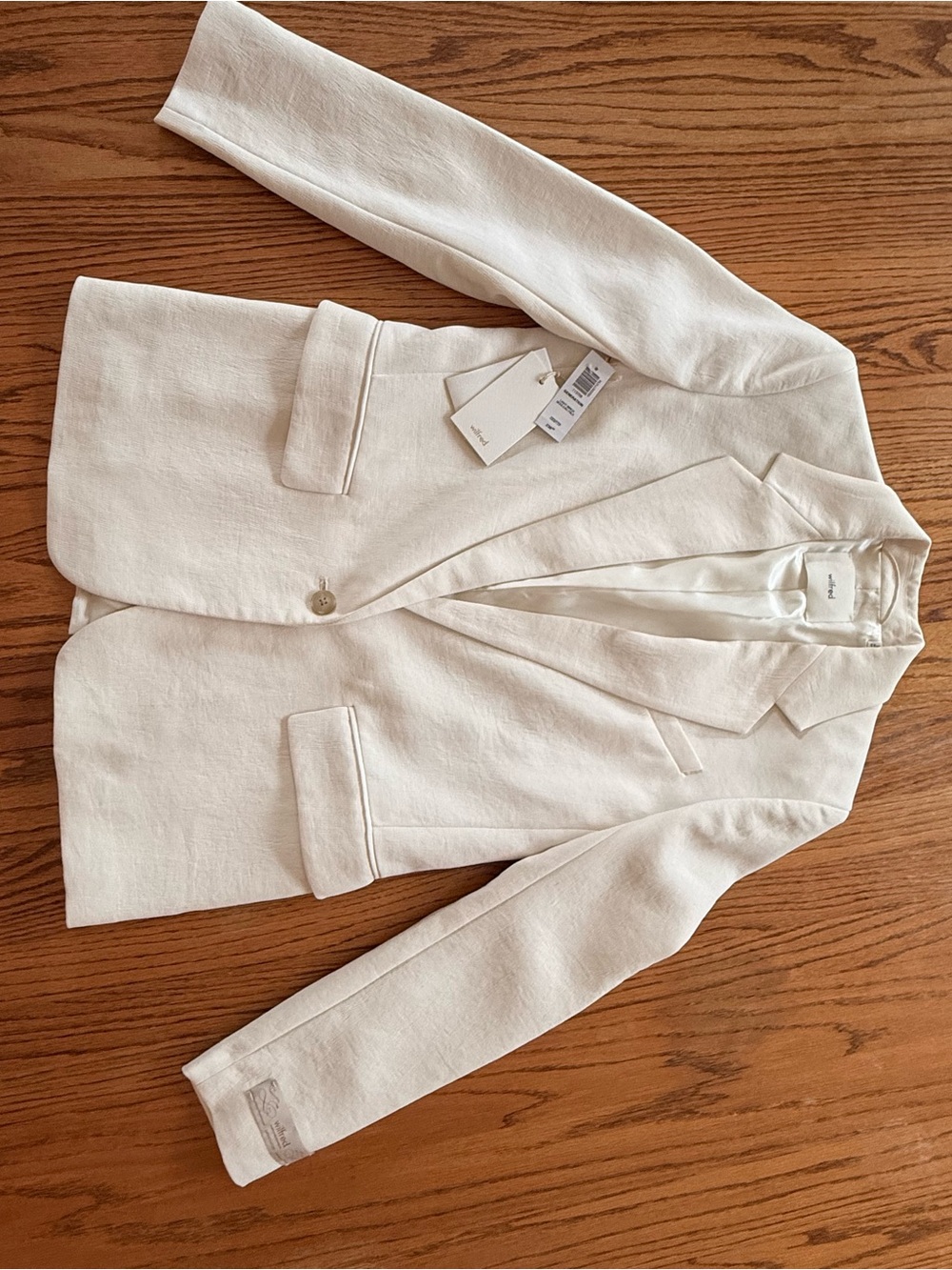 Wilifred(Aritzia) Generation Women's White Blazer - brand new never worn
